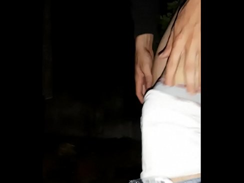 ❤️ Ҳамсояам ба девори карантини ман ҷаҳид ❤❌ Суперпорно дар мо